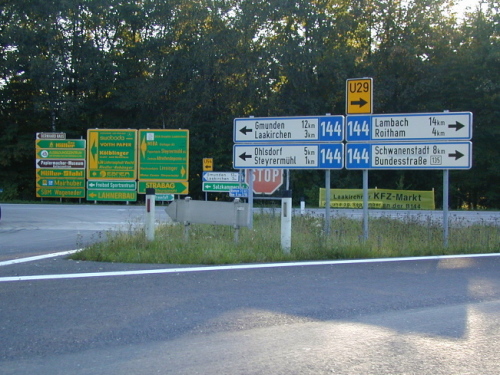 Betriebswegweiser A1-Ausfahrt Steyrermühl